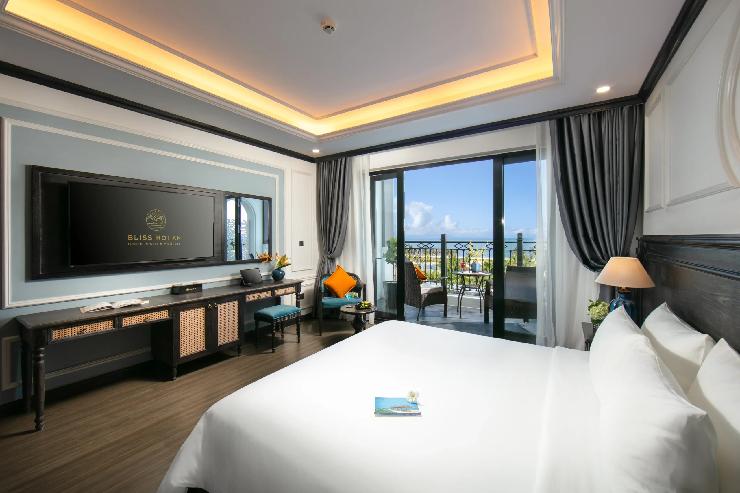 Ocean Deluxe Room