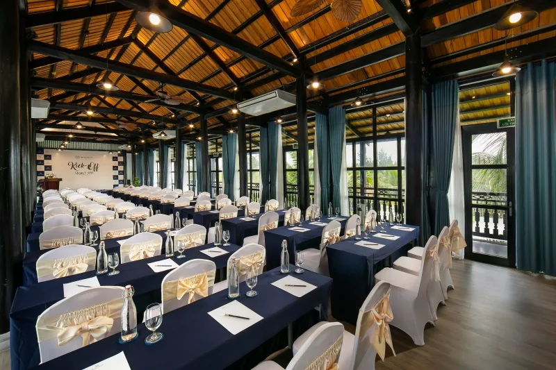 Bliss Hoi An offers meeting room with a capacity of up to 200 people.