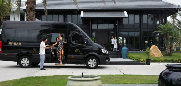 FREE SHUTTLE BUS