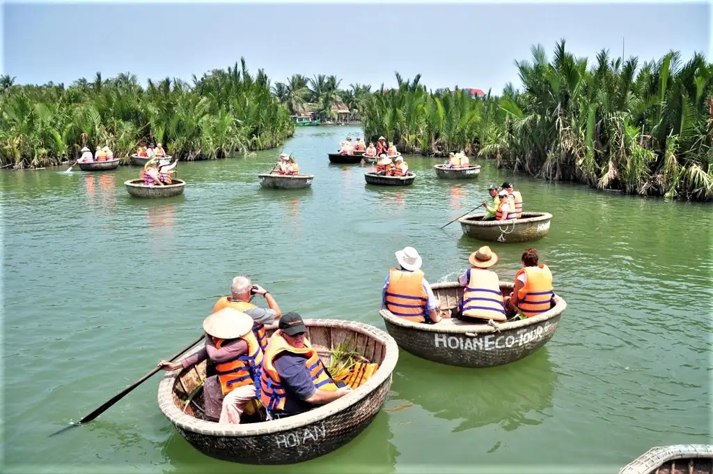 Experience basket boat ride in Cam Thanh