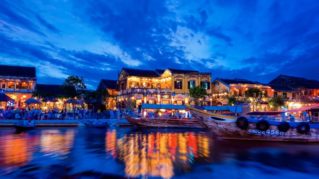 Hoi An at night 