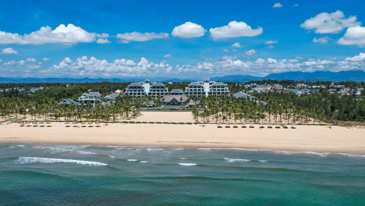 The best time to visit Hoi An beach