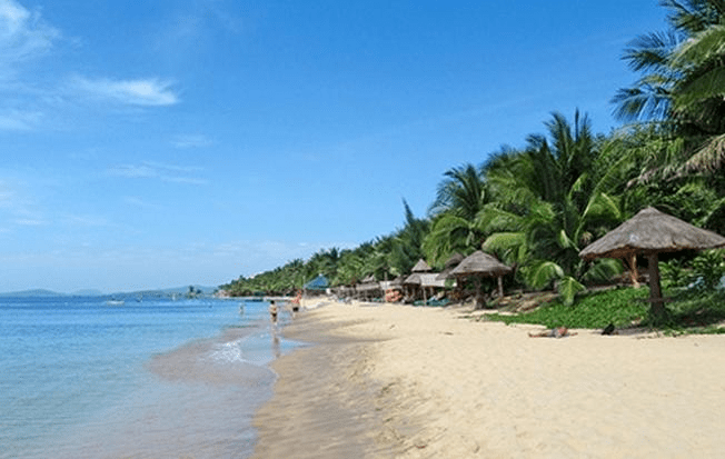 Swimming in An Bang beach