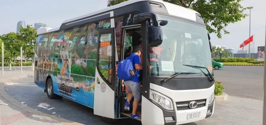 Shuttle bus is suitable for those who want to rest and experience comfort during the trip