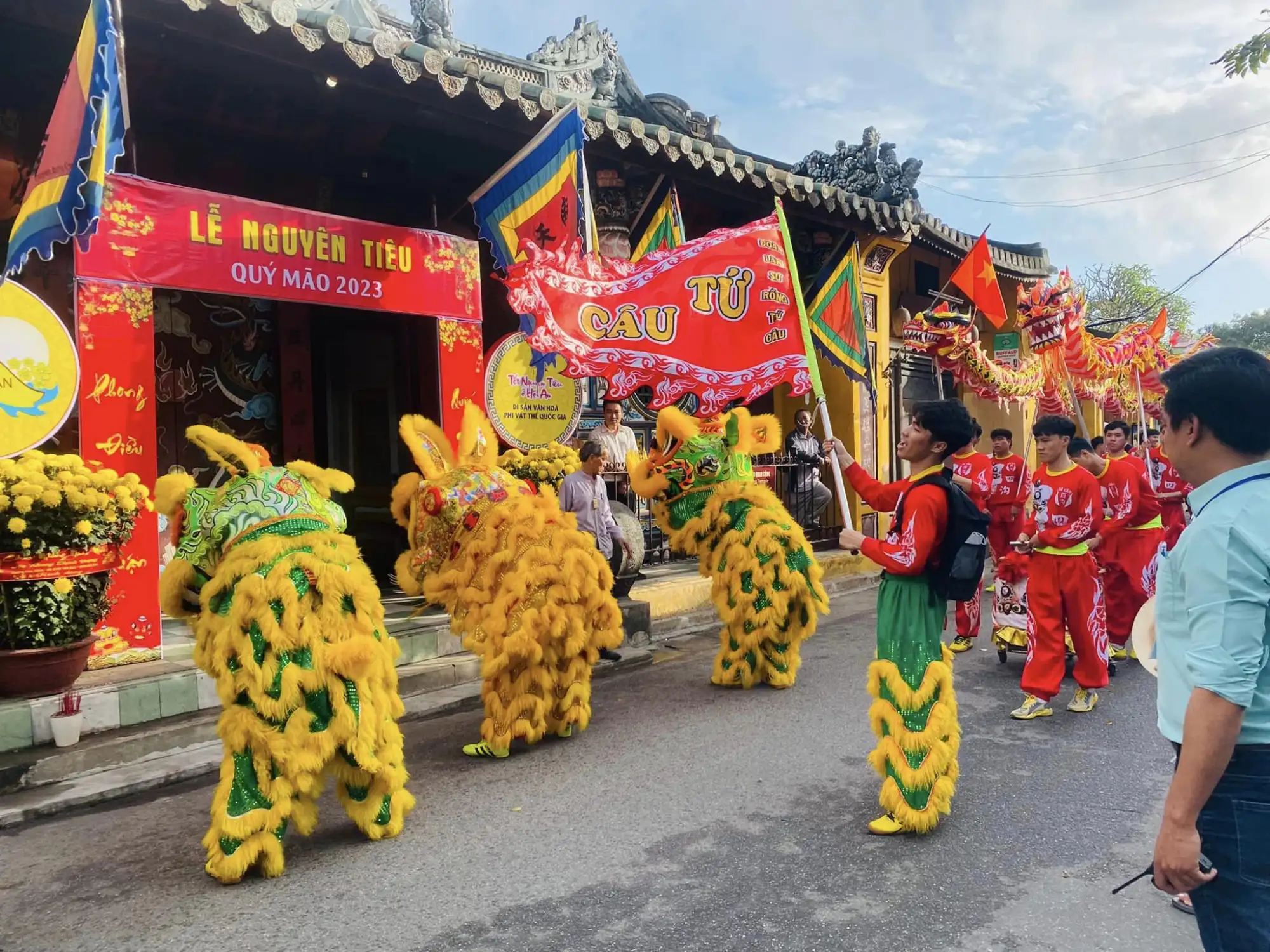 Lantern Festival at Guangdong Assembly Hall