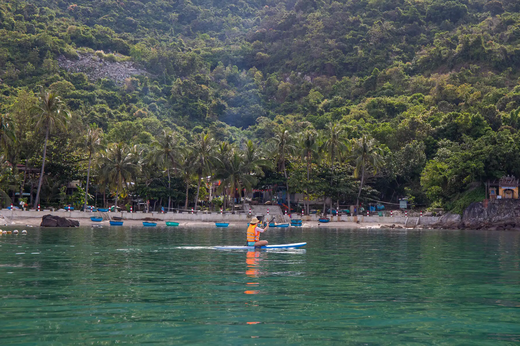 Kayaking when coming to Cu Lao Cham