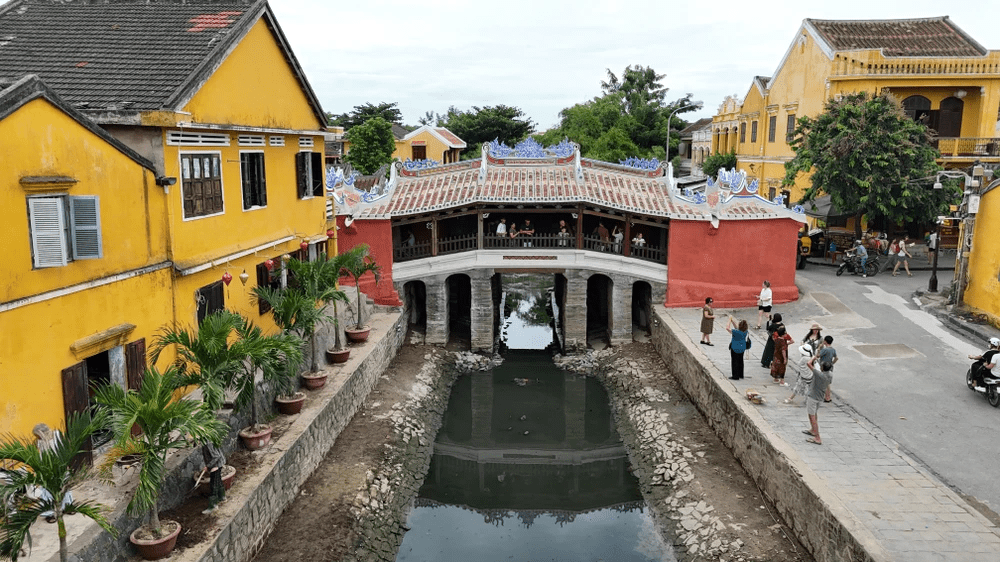 The best time to visit Hoi An Bridge is from February to August every year