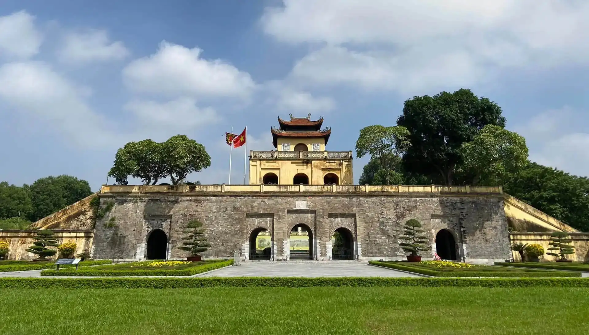 Explore key highlights of the Imperial Citadel of Thang Long