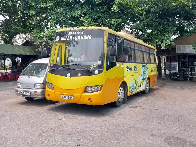Da Nang to Hoi An by bus: Travel time & Distance