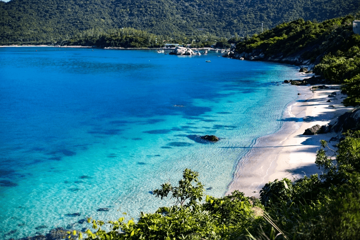 The ideal time to explore Cu Lao Cham beach is from March to August  (Source: VinWonders)