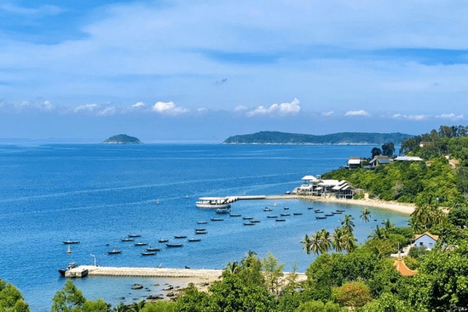 Cham Island Beaches: A Tranquil Escape to Nature's Paradise