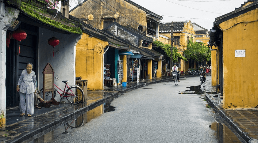 Discover the beauty of Hoi An in October