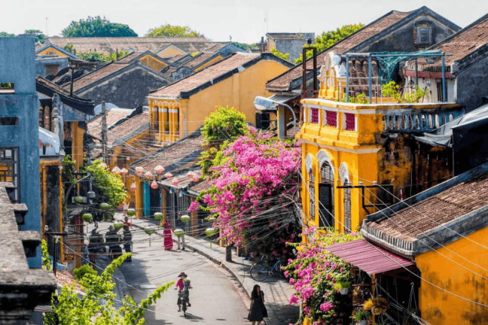 Hoi An or Hue: Which one should you go to and why?