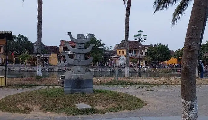 An Hoi Sculpture Garden near Thu Bon River (Sour: Tripadvisor)