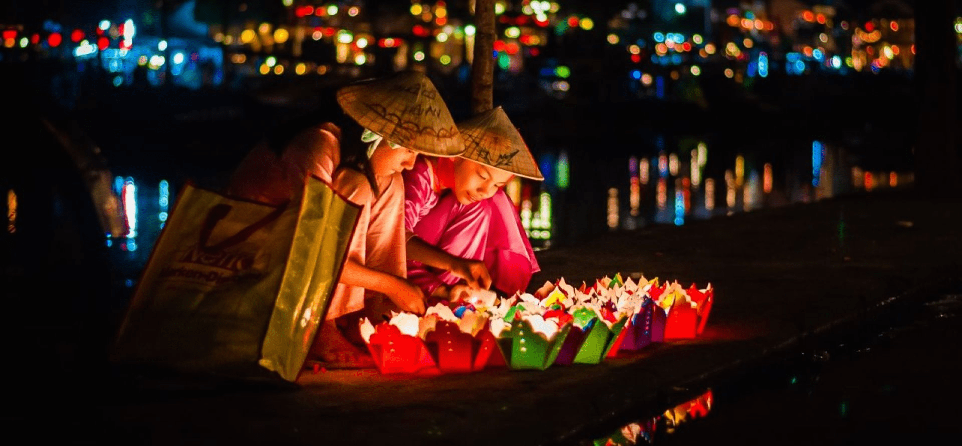 Boat trip on Hoai River (Source: Hoi An Tourism)