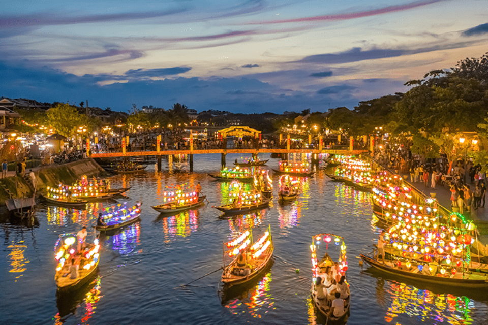 Unforgettable Hoai river boat ride: A must-do in Hoi An