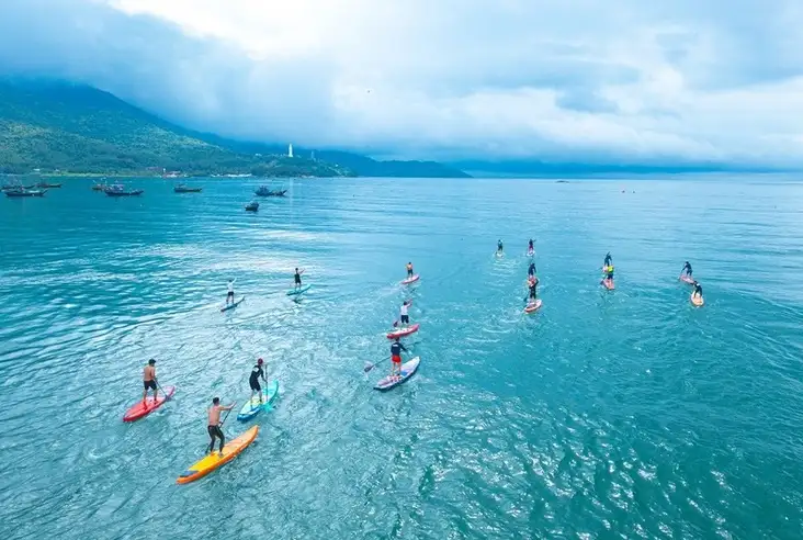 Tourists should experience SUP on Ha My beach