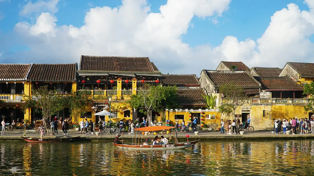 The serene beauty of Hoi An captivates every traveler (source: nhan dan news)