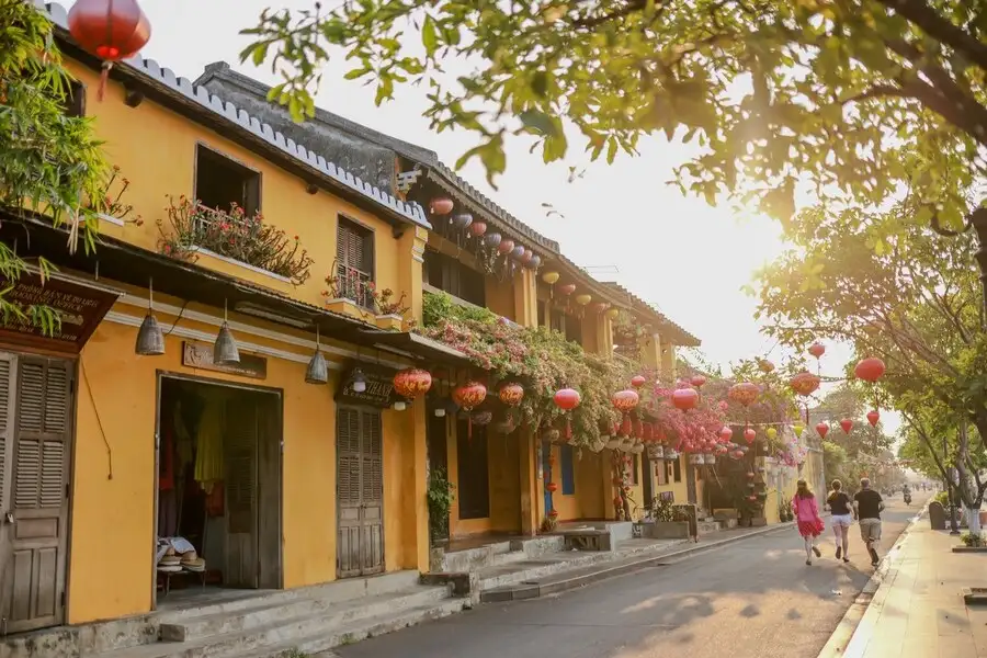 Hoi An glows in the dry season 