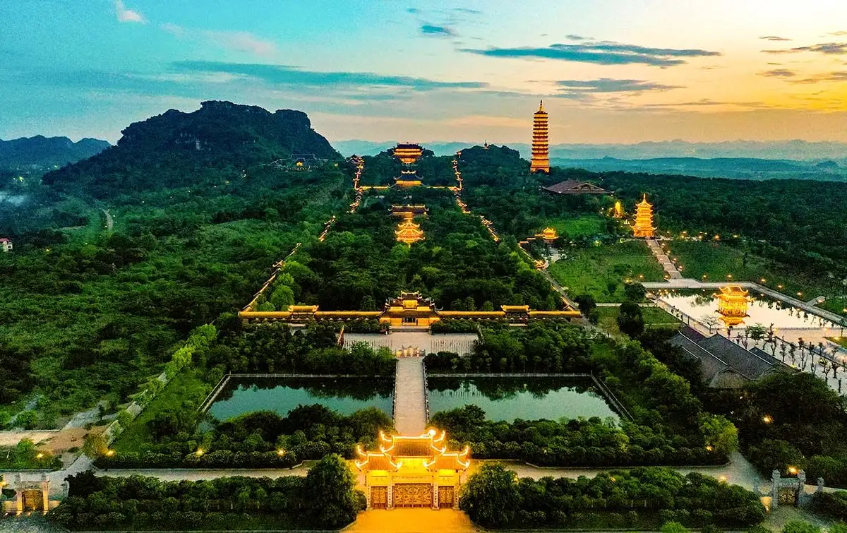 Travel tips for Hoi An vs Ninh Binh