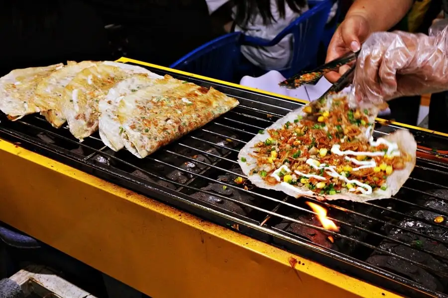 Banh trang nuong - Vietnamese pizza at Dalat 