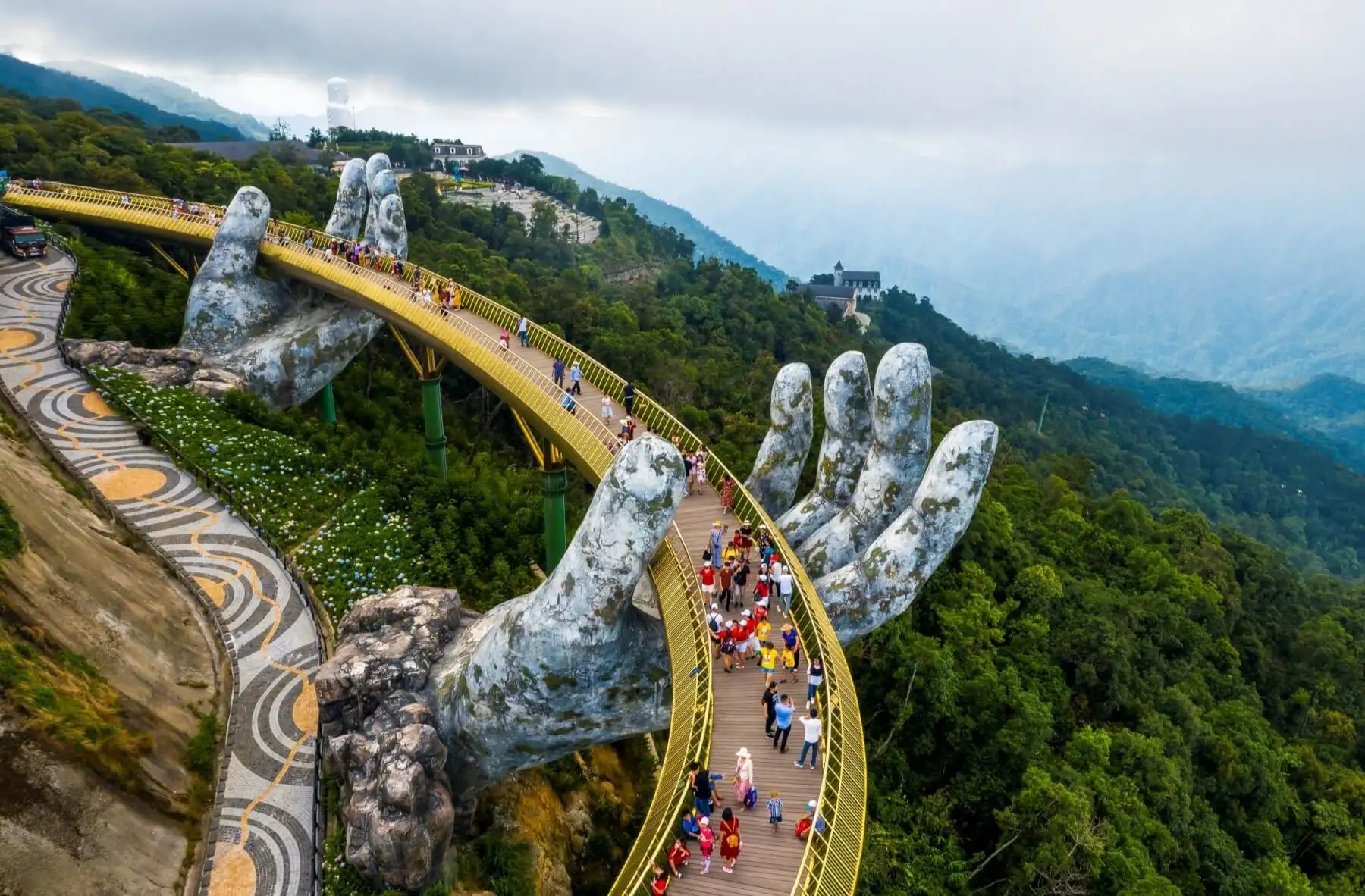 Bana Hills Da Nang - The path to a heavenly wonderland