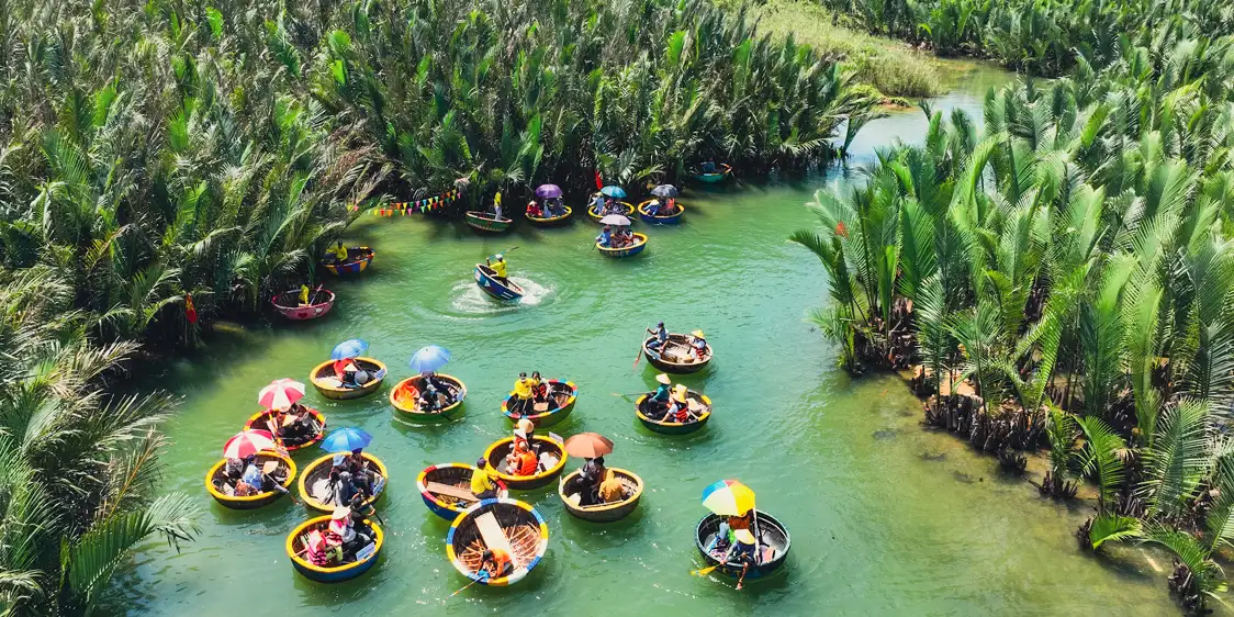 Experience a basket boat ride through the coconut forest of Cam Thanh (source: Cam Thanh Village)