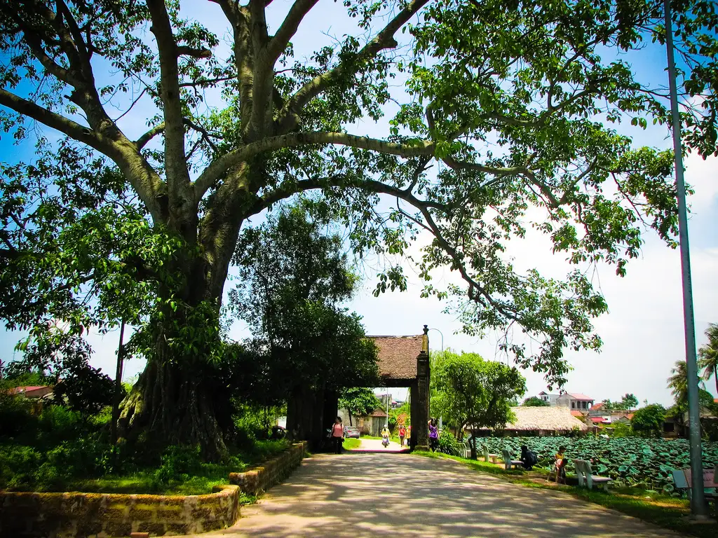 Duong Lam Ancient Village (source: Tap chi Doanh nghiep)