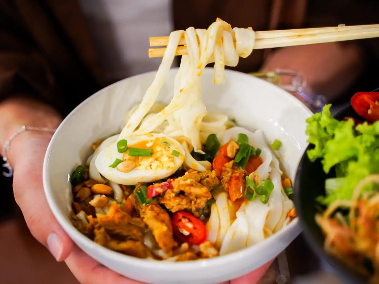 Hoi An or Nha Trang? Both cities offer scrumptious food (Source: Saco Travel)