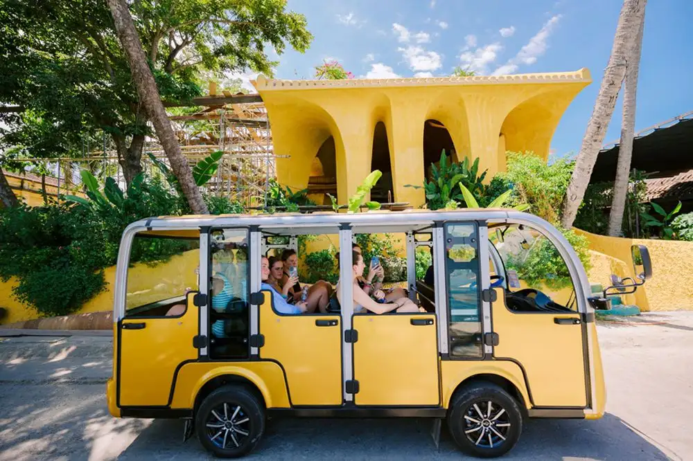 Hoi An shuttle bus for going around (Source: Hidden Hoian)