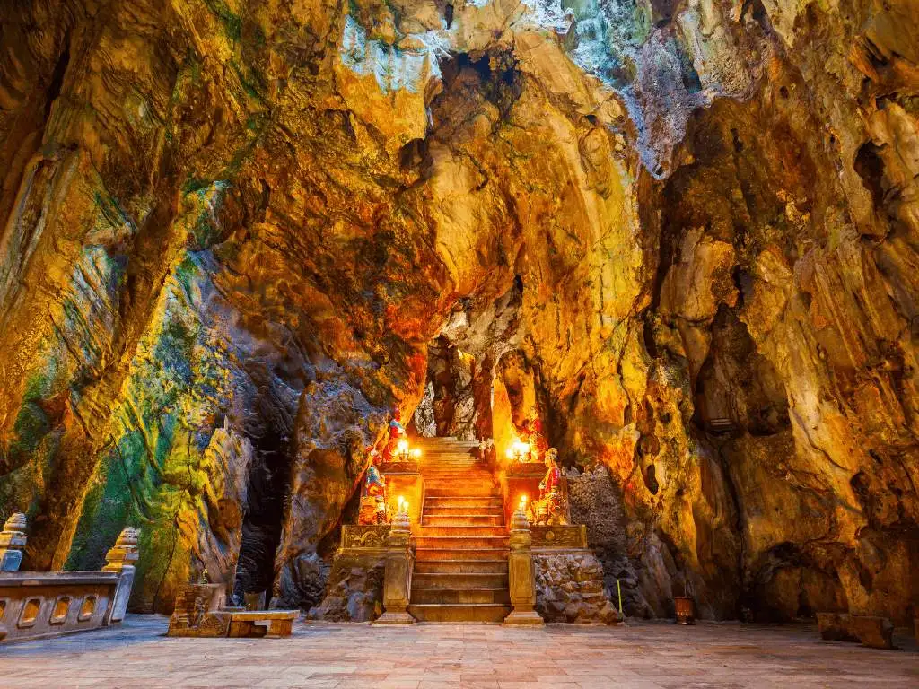 Huyen Khong cave (source: Mia)