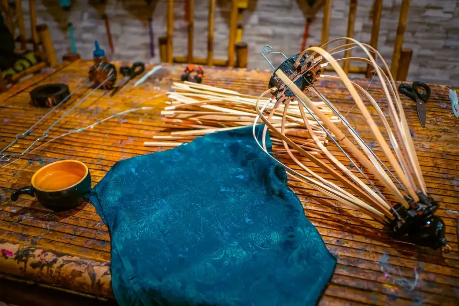 The essential tools that bring a lantern to life