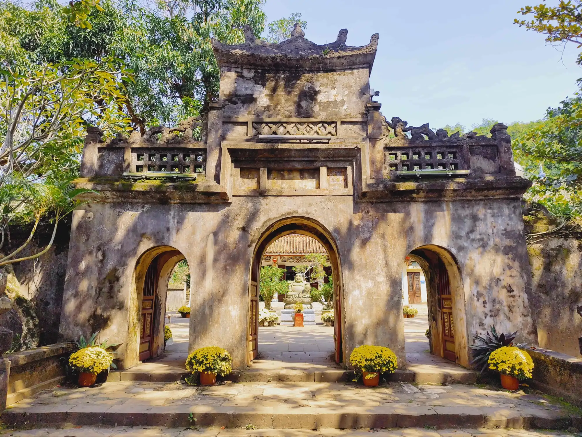 Tam Thai pagoda (source: Justfly)