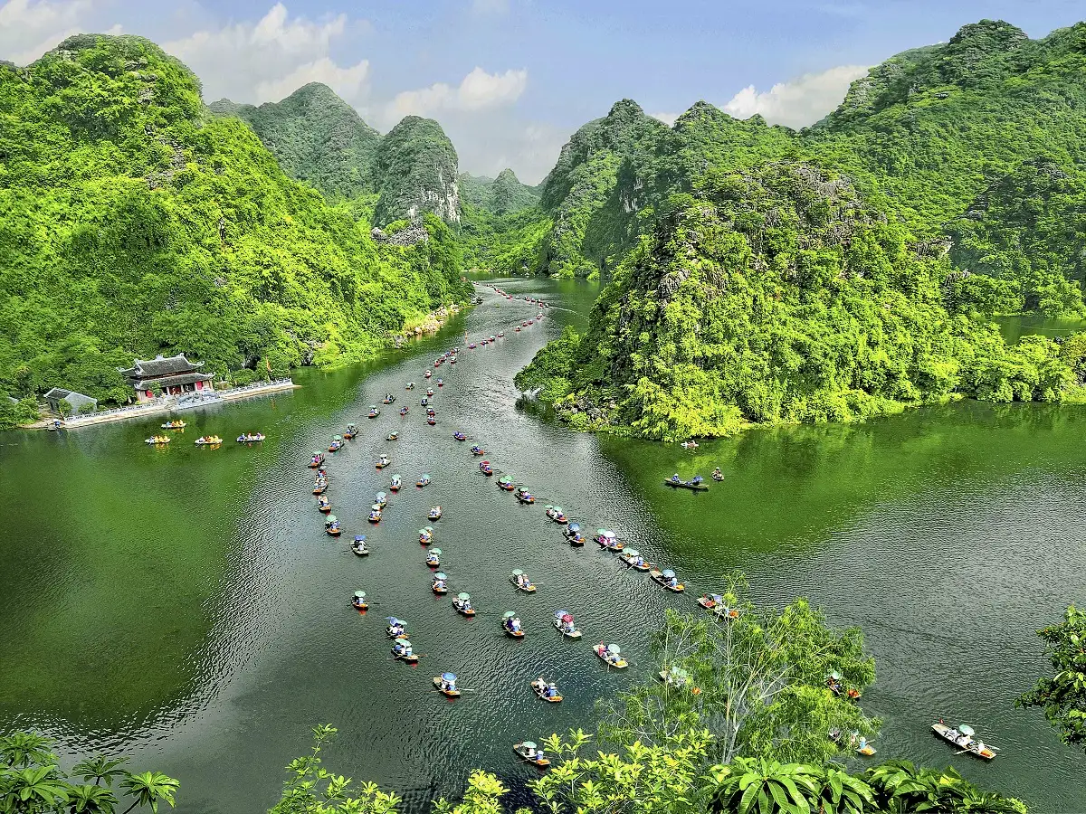 Ninh Binh (source: Vietnam tourism)