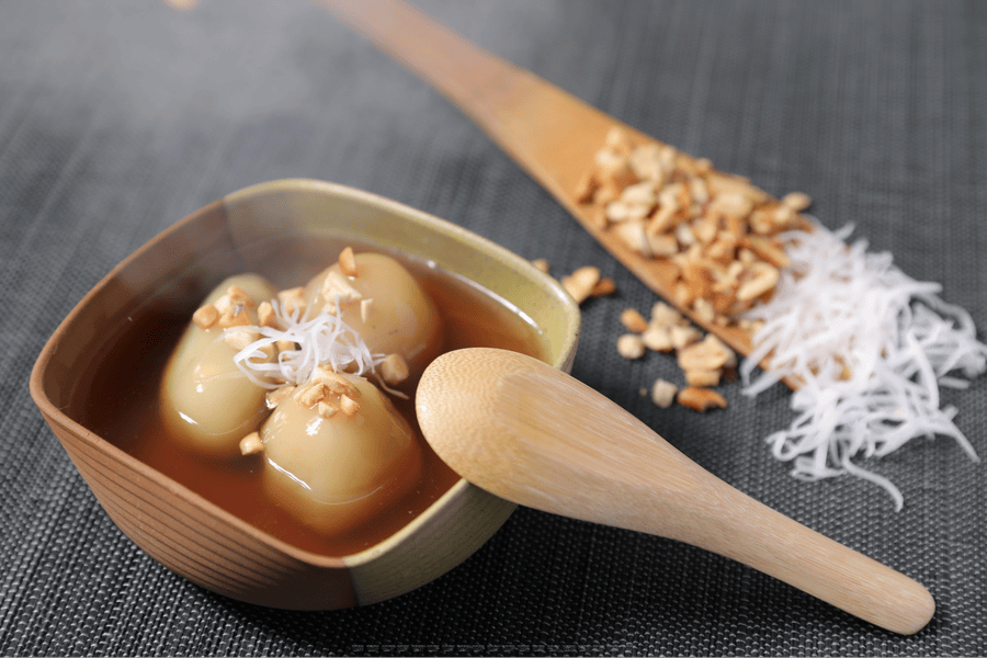 Vietnamese rice balls sweet soup (source: Bao anh Vietnam)