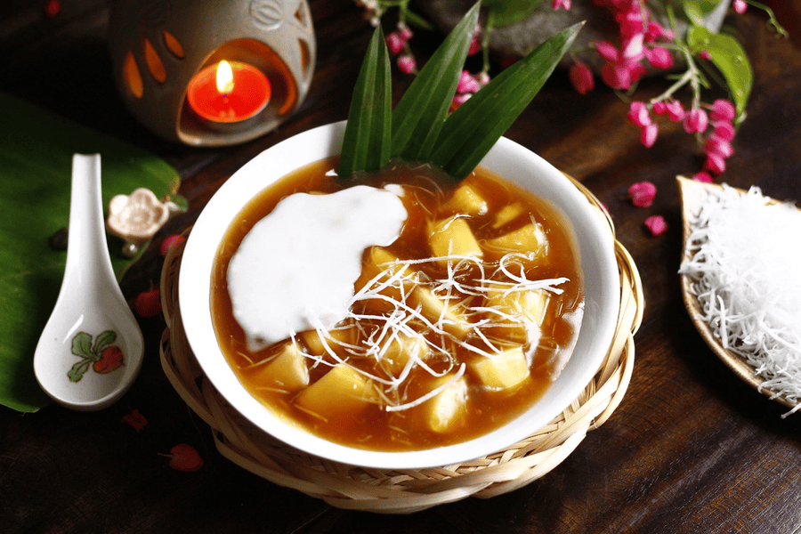 Hot cassava sweet soup (source: VnExpress)