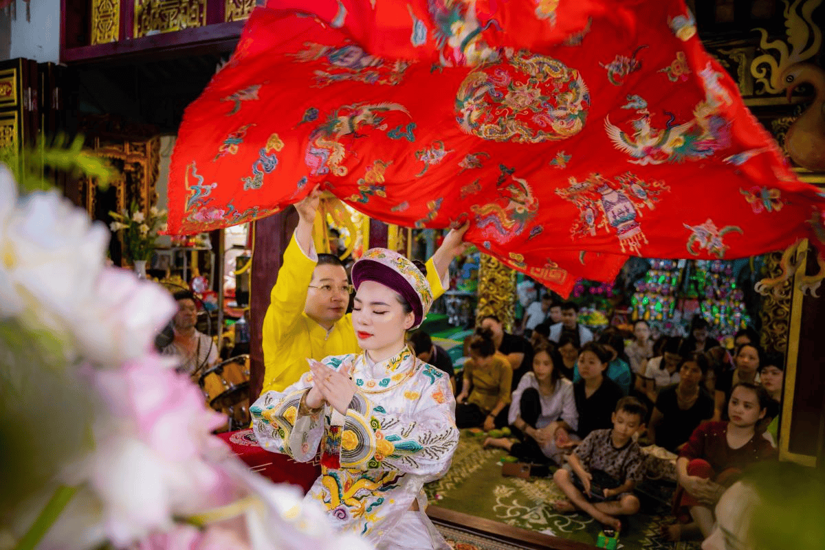 Hau Dong, or “spirit possession ritual,” is one of the most unique spiritual experiences in Vietnam (source: Hau Dong)