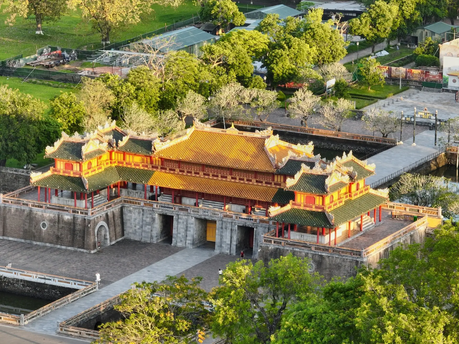 Hue Imperial City (source: Lao Dong News)