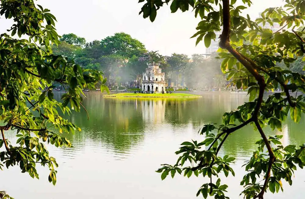 Turtle tower - the symbol of Ha Noi capital (source: Xanh SM)