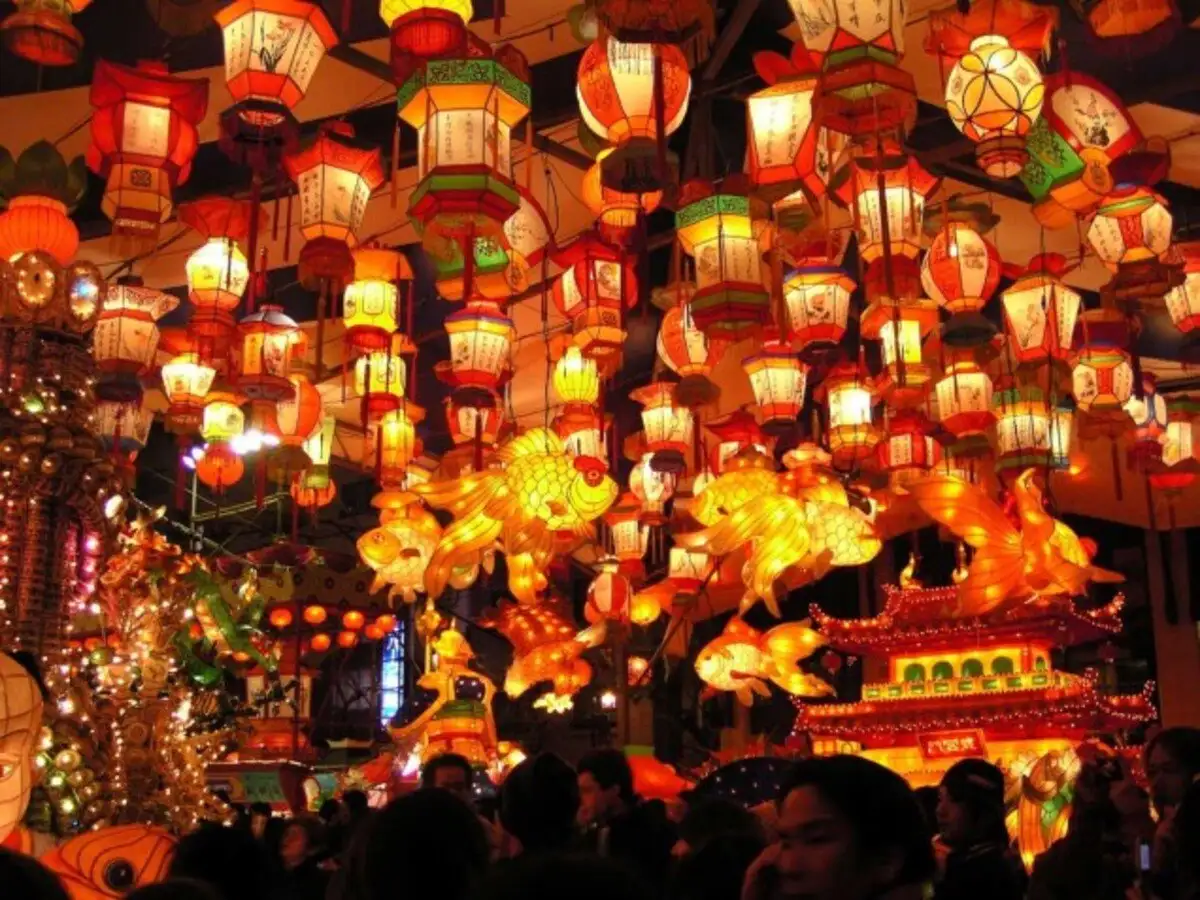 Hoi An Lantern Festival: Where light tells a story