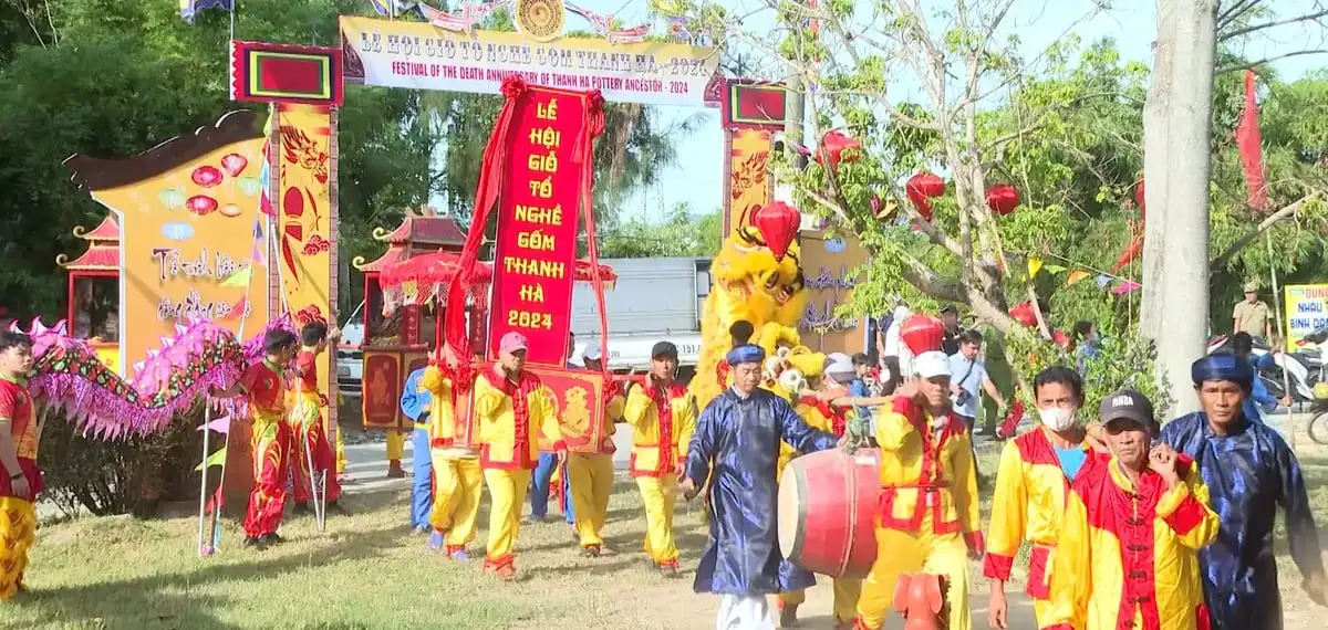 Thanh Ha Pottery Village Festival: A symphony of earth and fire