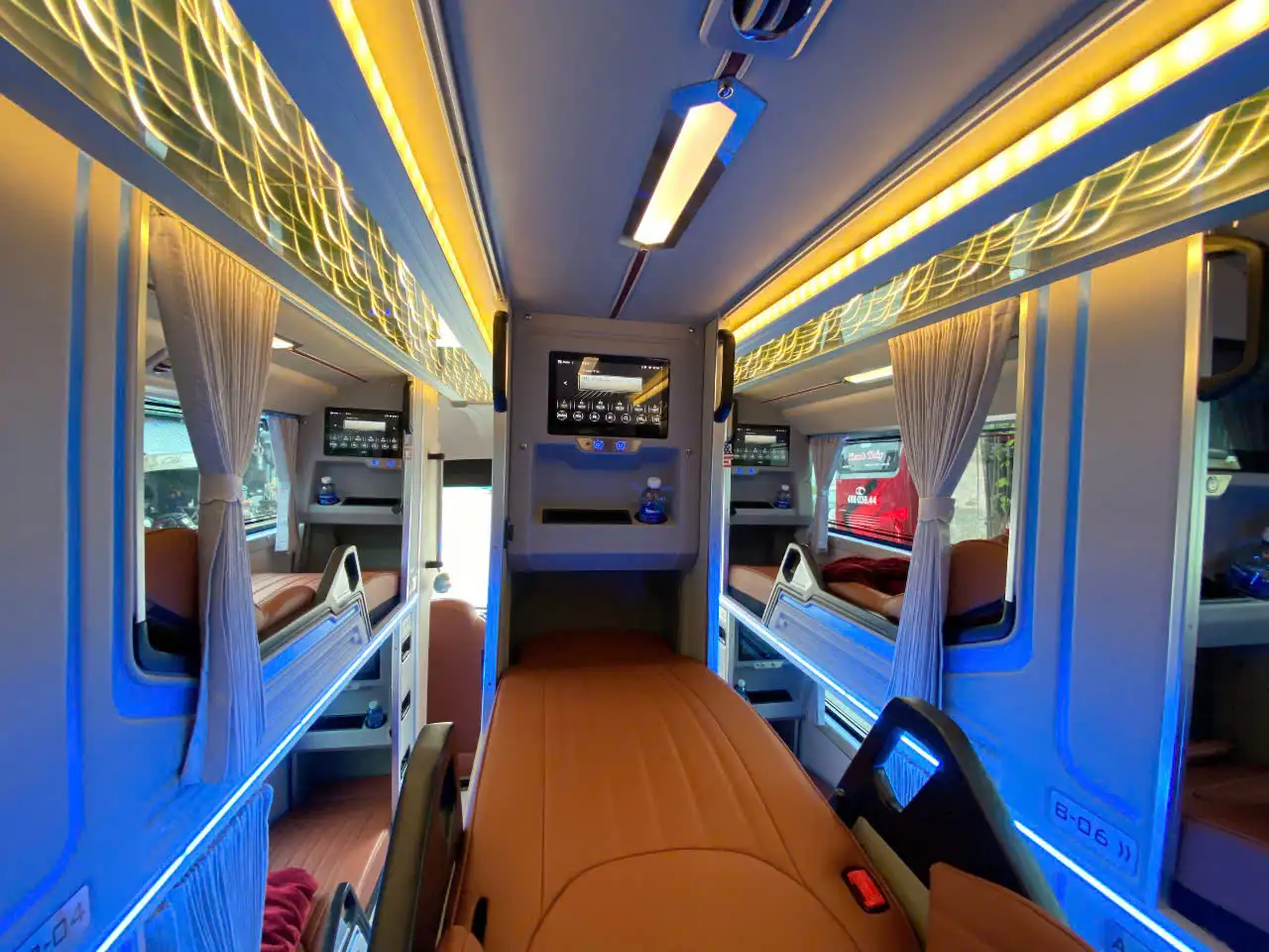 Sleeper Buses (Direct Dalat - Hoi An)
