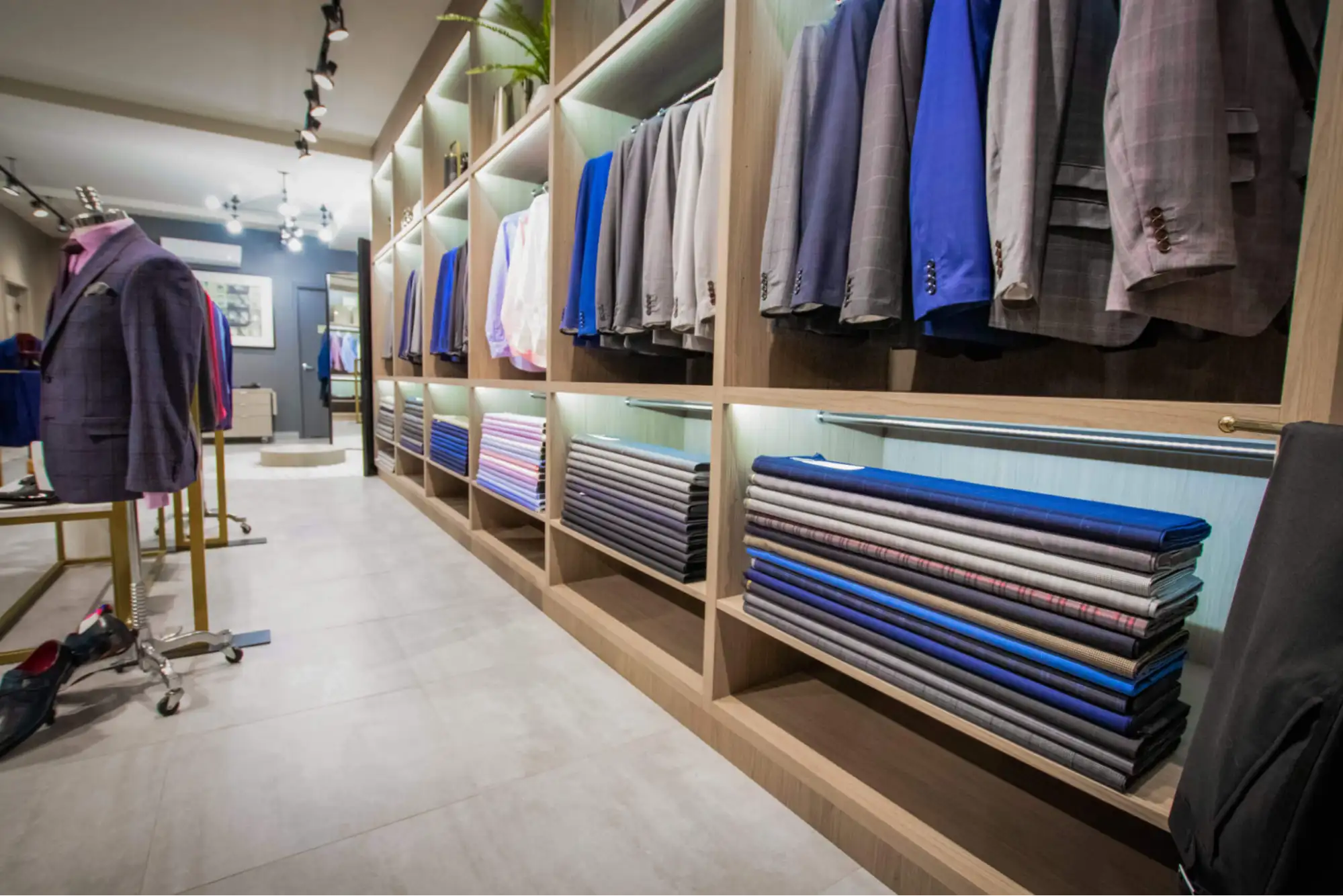 Things to keep in mind before getting a Hoi An suit (source: Dorothy Travel)