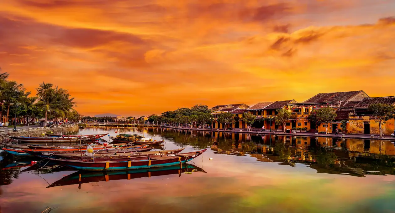 Magical sunset Hoi An: Ideal time and best places to enjoy