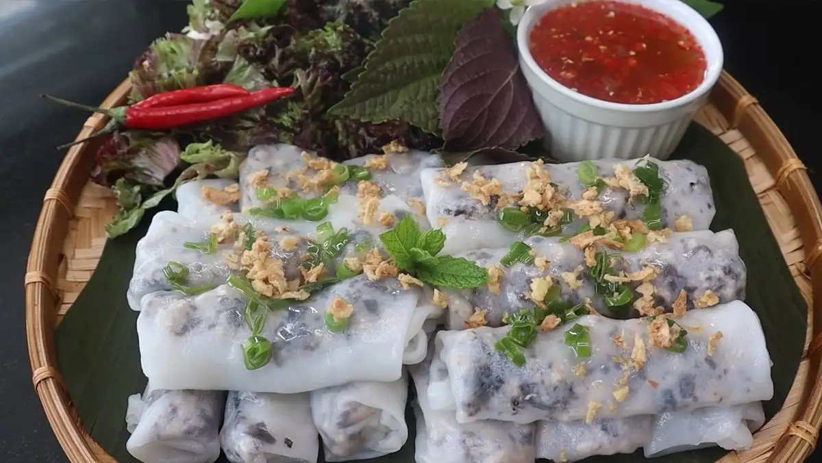 Banh cuon (source: Dien may xanh)