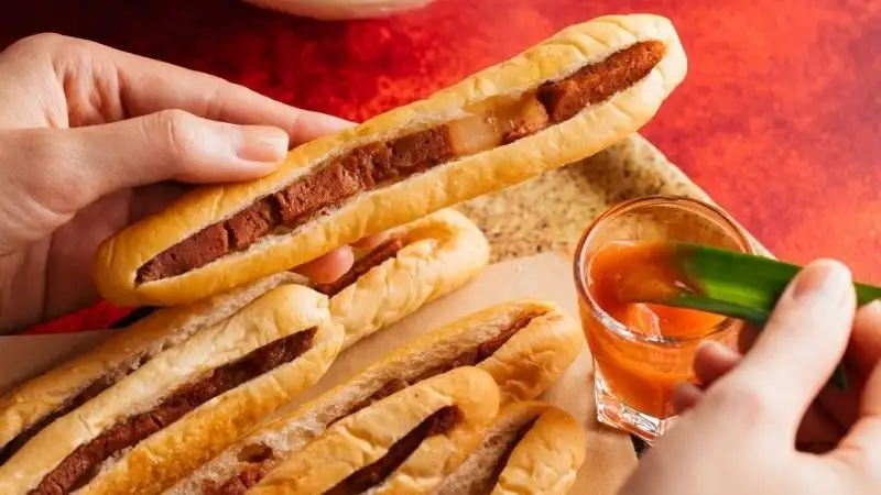 Banh mi que (source: Bach hoa xanh)