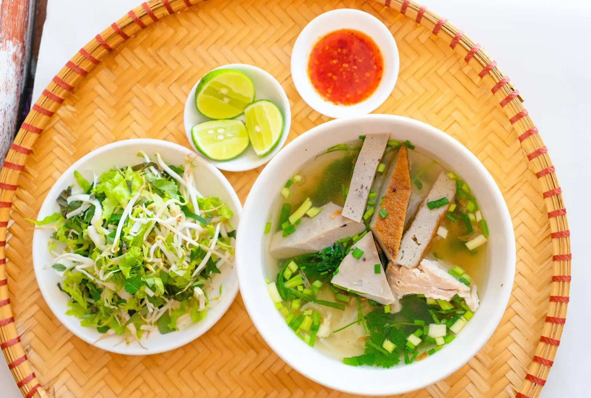 Bun ca Nha Trang (source: Vinwonders)