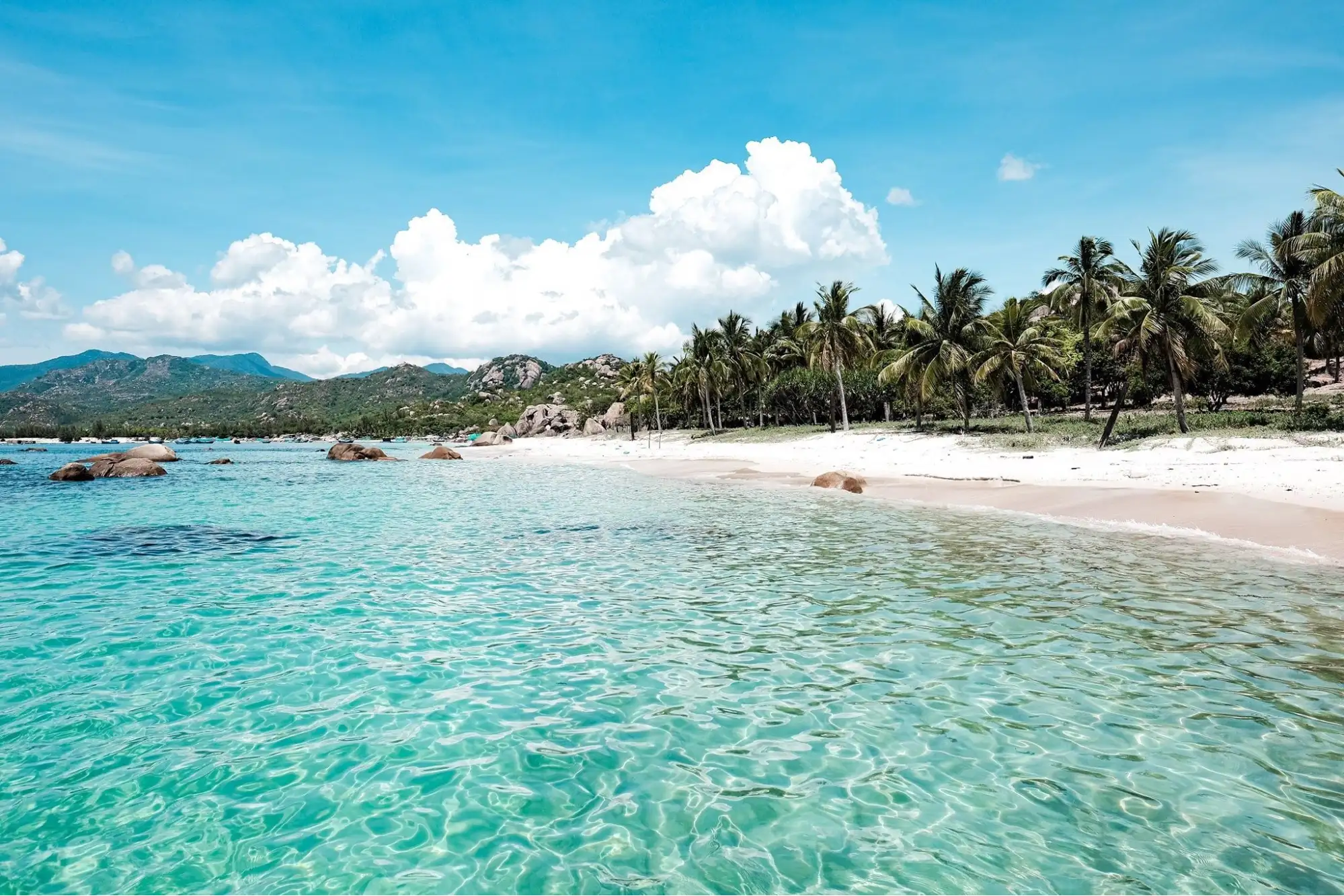 Cam Ranh bay (source: Tico Travel)