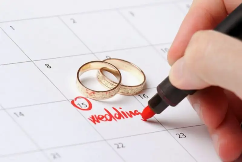 Choosing an auspicious wedding date is one of many meaning customs in Vietnam (source: MDJ)