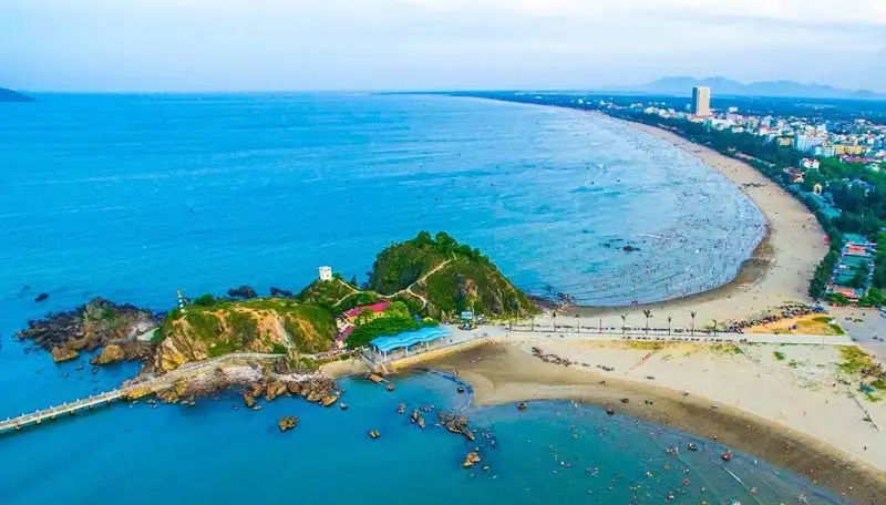 Cua Lo beach (source: tour du lich)
